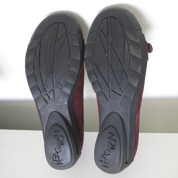 Kenneth Cole Reaction Womens Plum Suede Flat Loafer - Size 6M - Picture 10 of 10